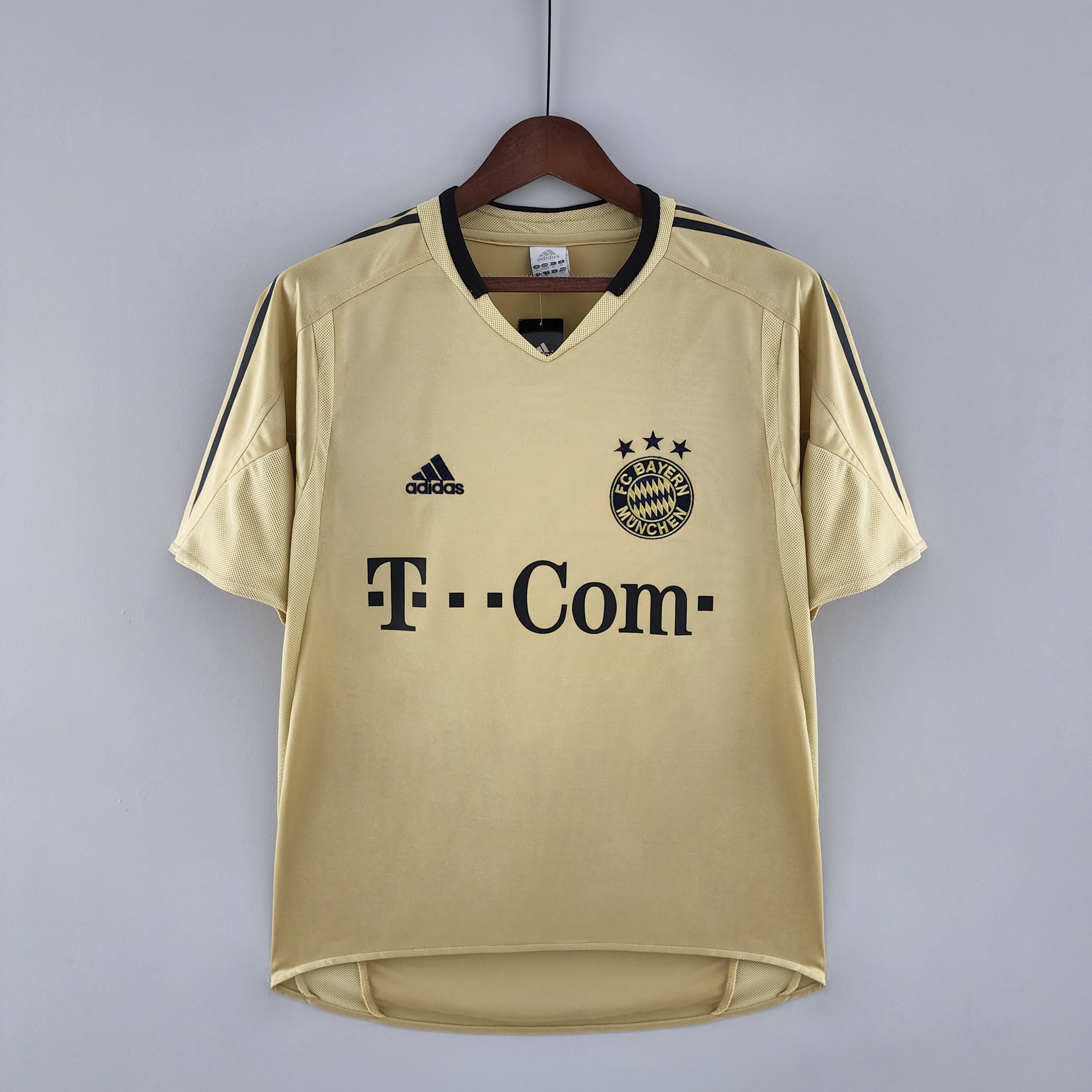 04/05 Bayern Away Retro Jersey