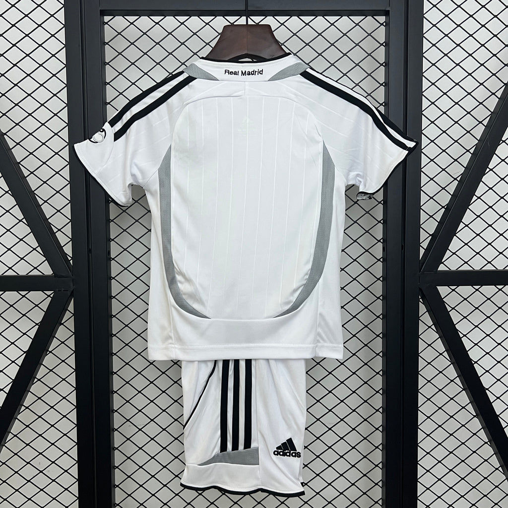 06/07 Real Madrid Home Retro Kids Kit