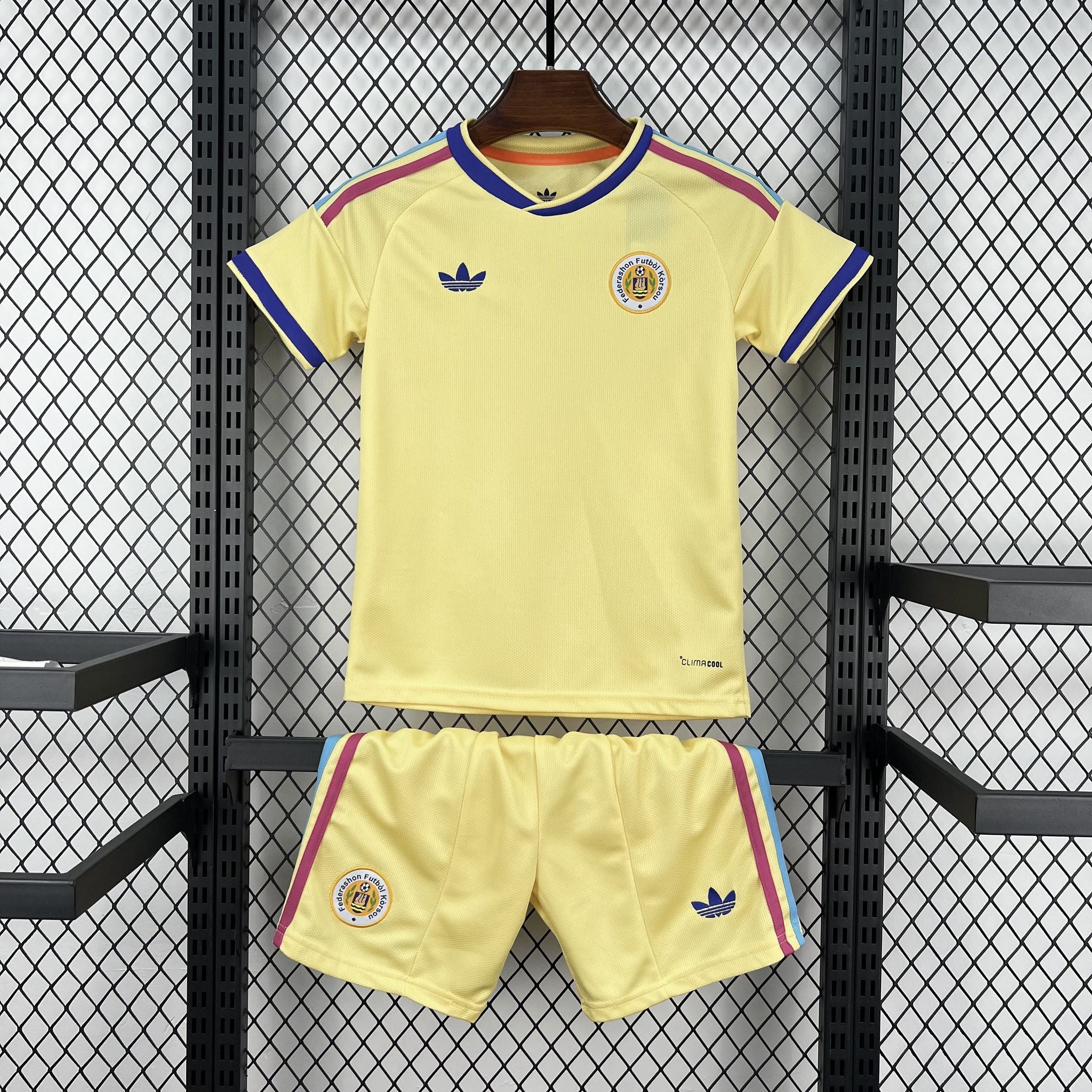 2026 World Cup Curaçao Away Kids Kit
