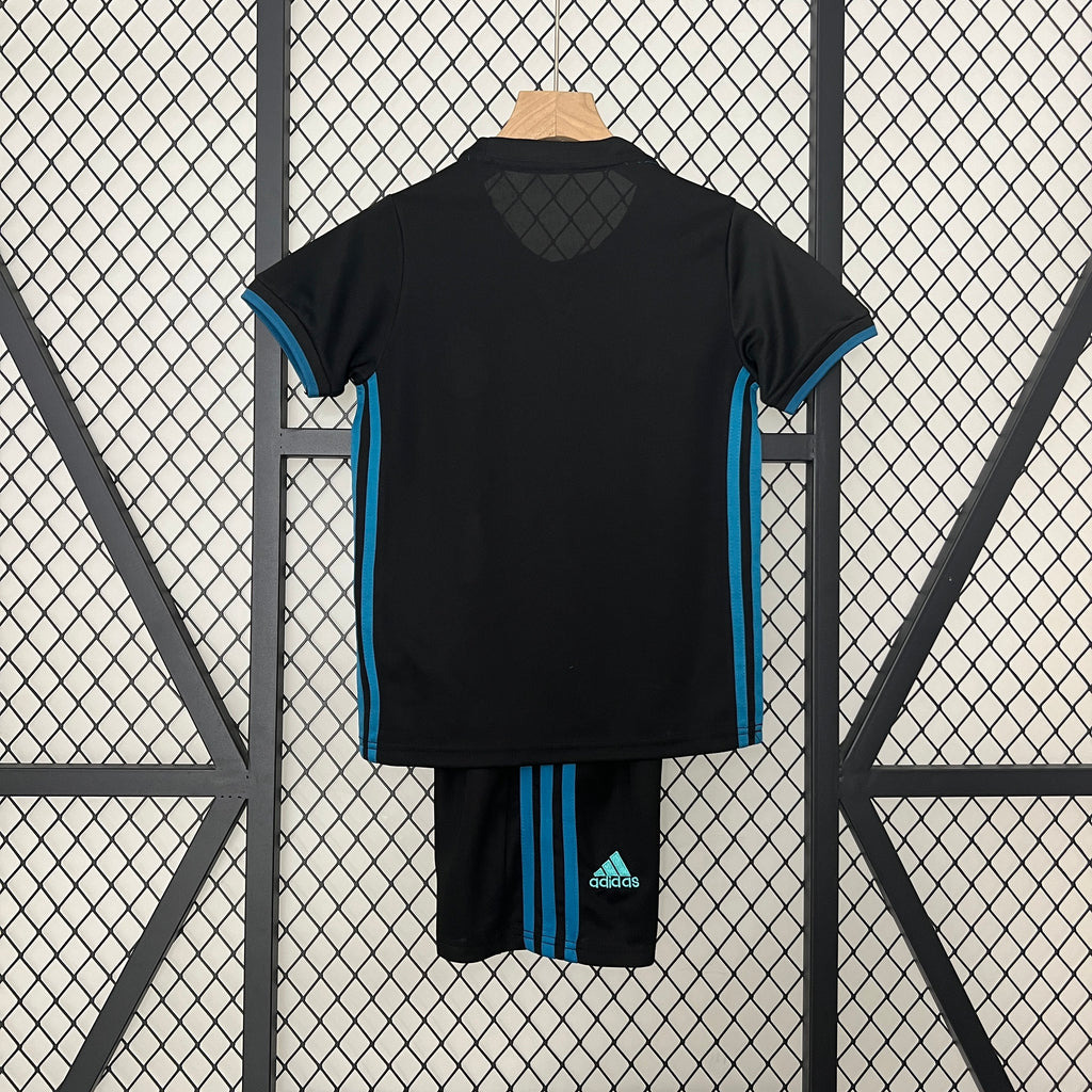 17/18 Real Madrid Away Retro Kids Kit