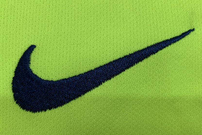 2005-06 Barcelona Away Retro Jersey