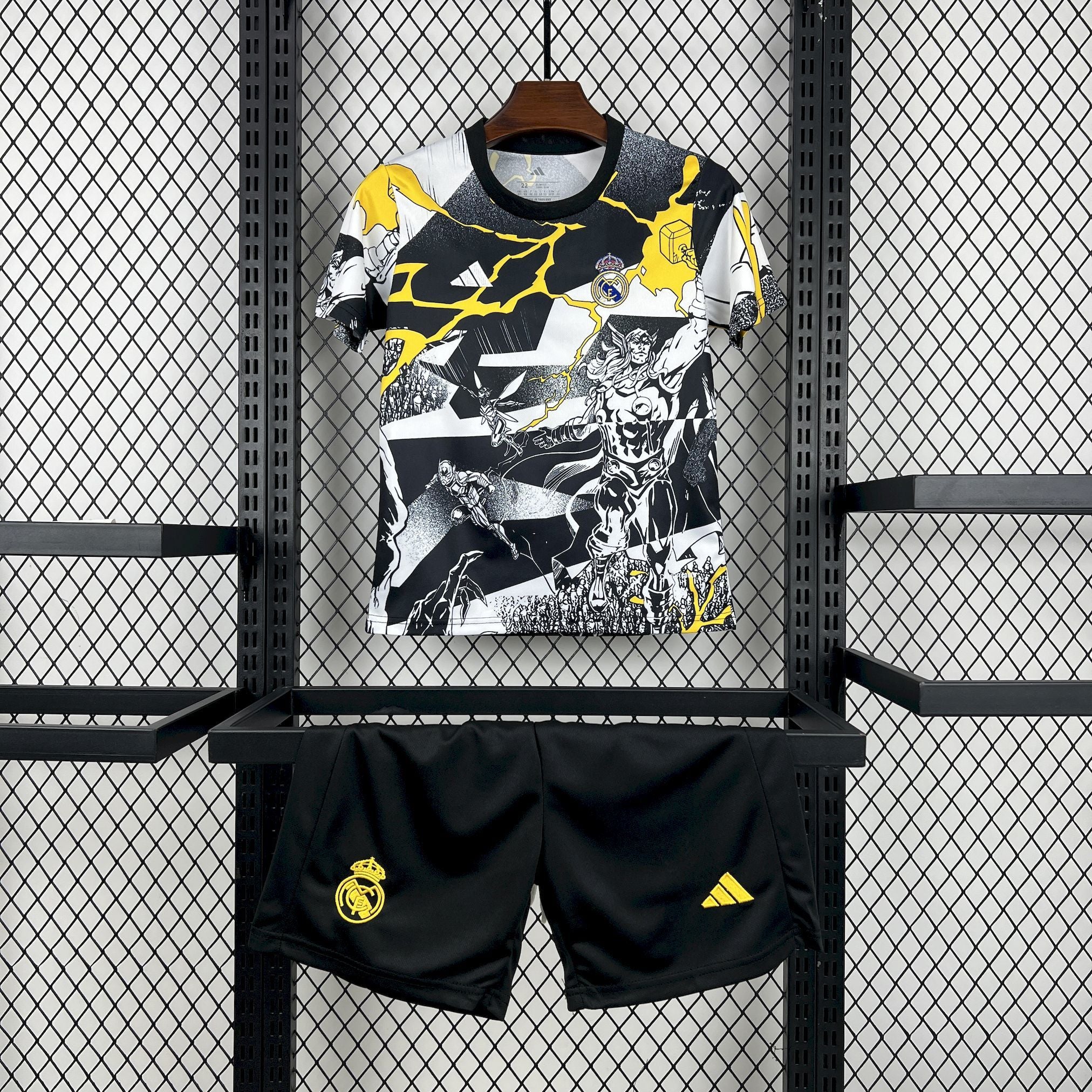 25/26 Real Madrid Pre-Match Kids Kit
