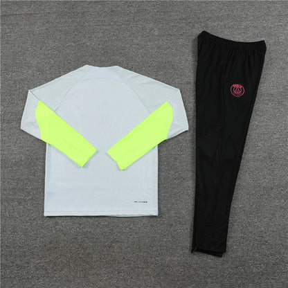 Paris Light Gray With Tracksuit