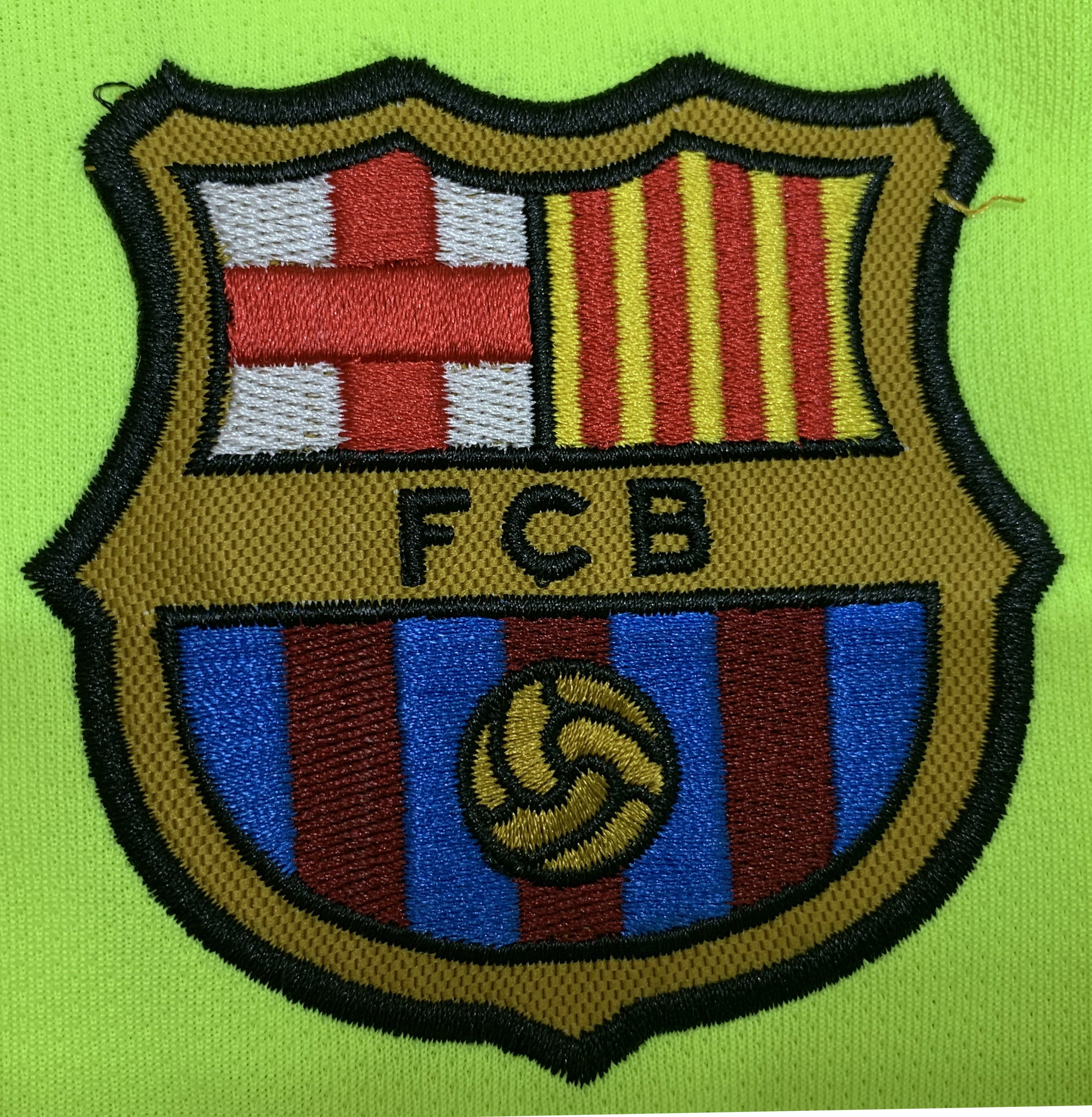 2005-06 Barcelona Away Retro Jersey