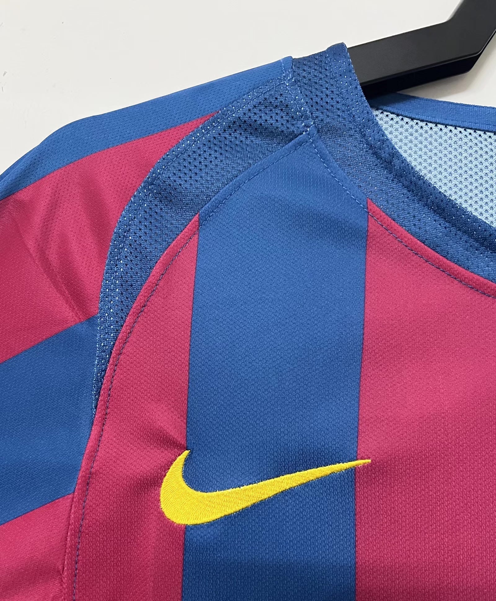 05/06 Barcelona Home Champions League Long Sleeve Retro Jersey