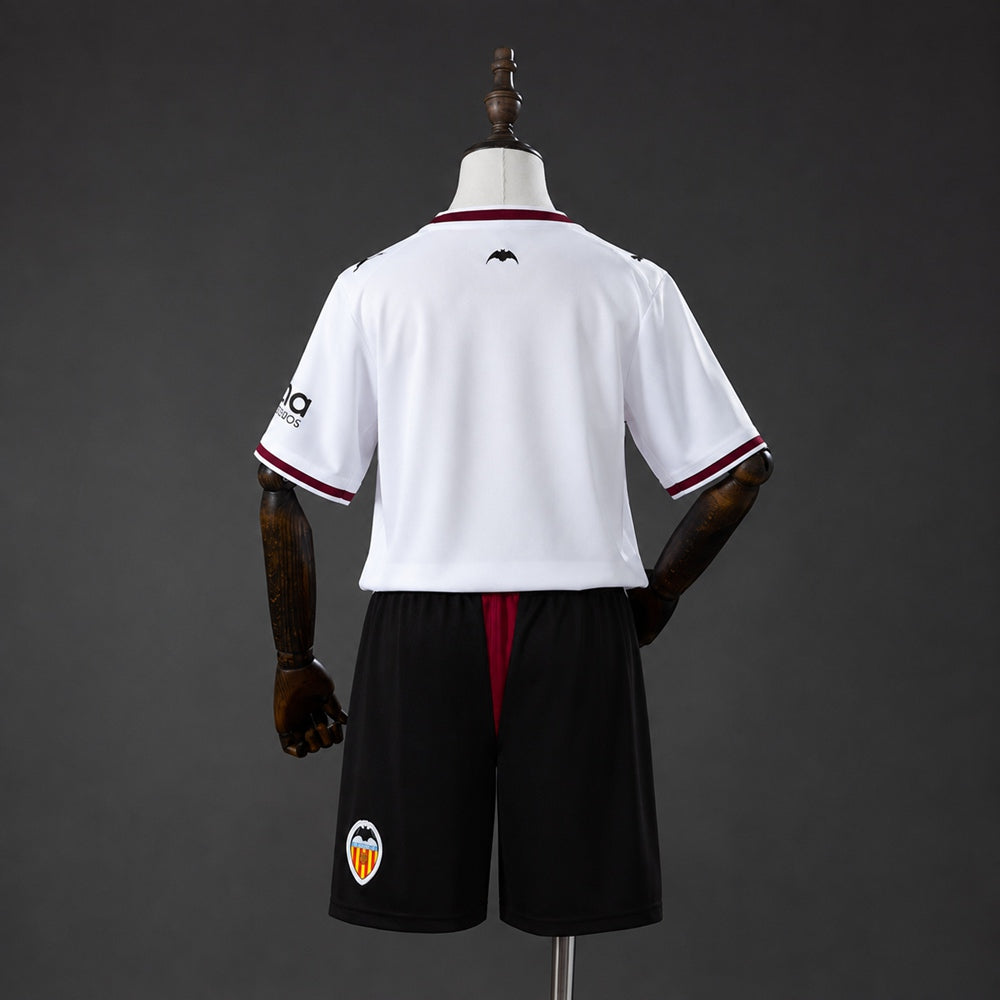 26/27 Valencia Home Kids Kit