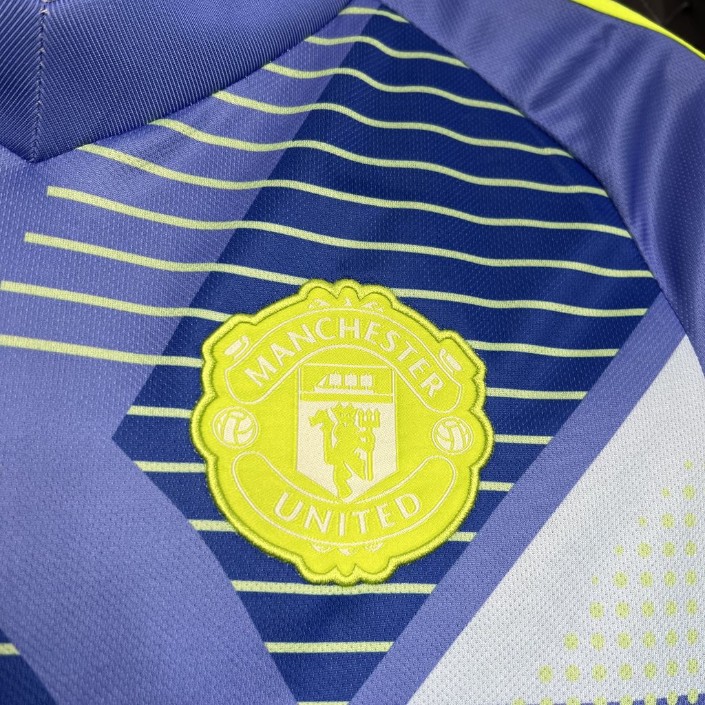 24-25 Manchester United Goalkeeper Jersey
