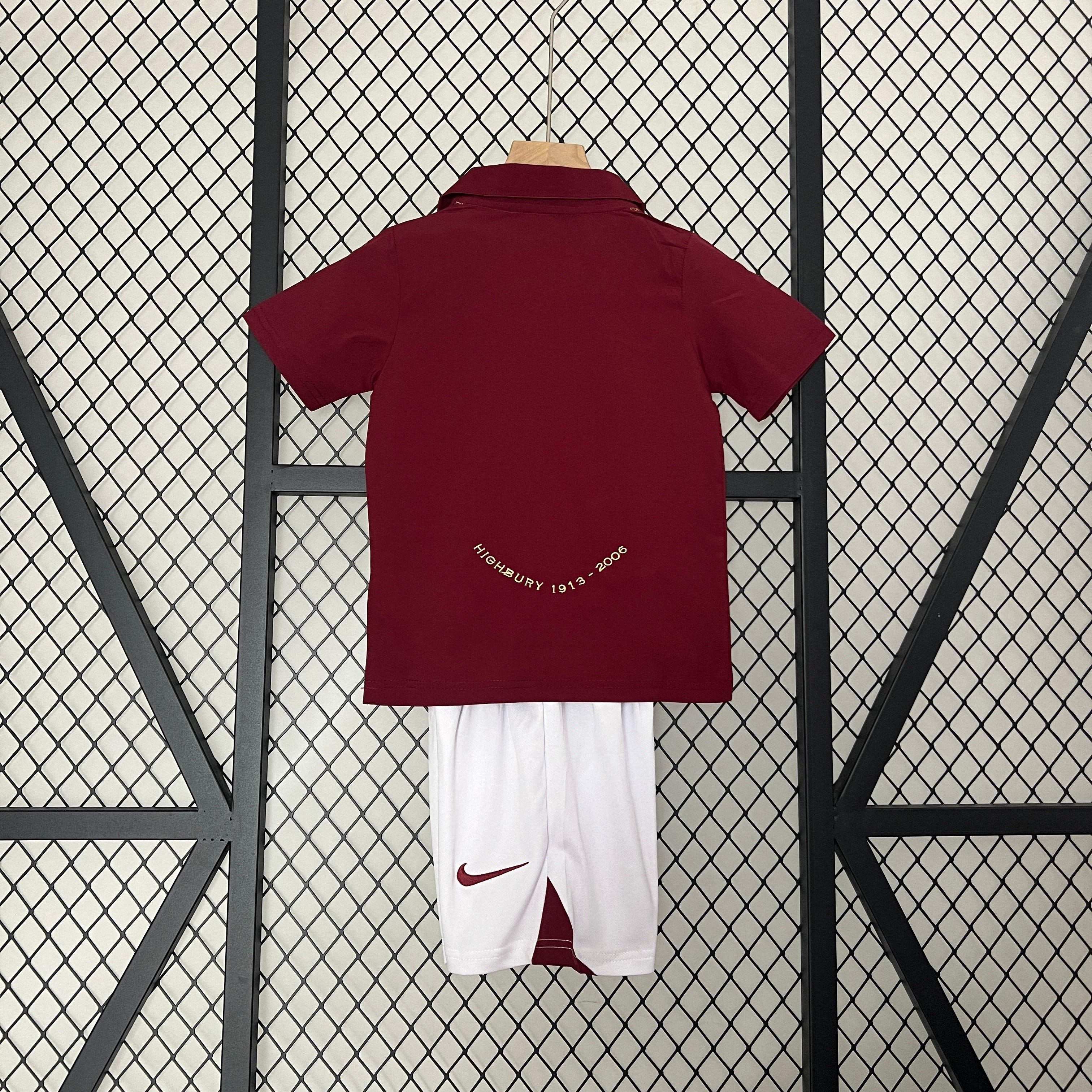 05/06 Arsenal Home Retro Kids Kit