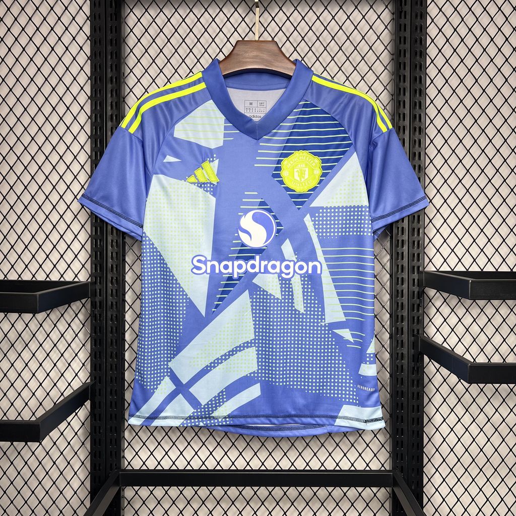 24-25 Manchester United Goalkeeper Jersey
