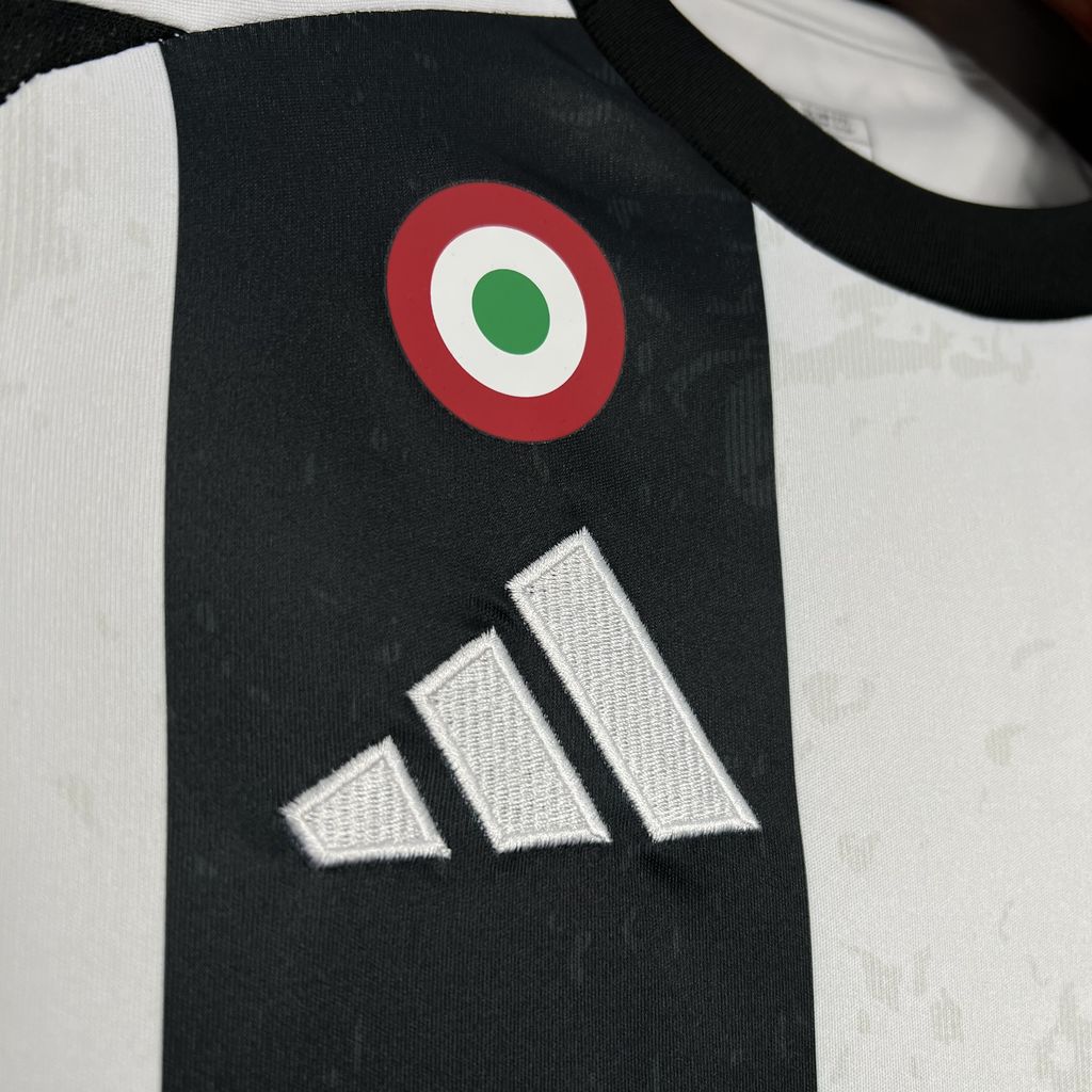 24-25 Juventus Home Jersey