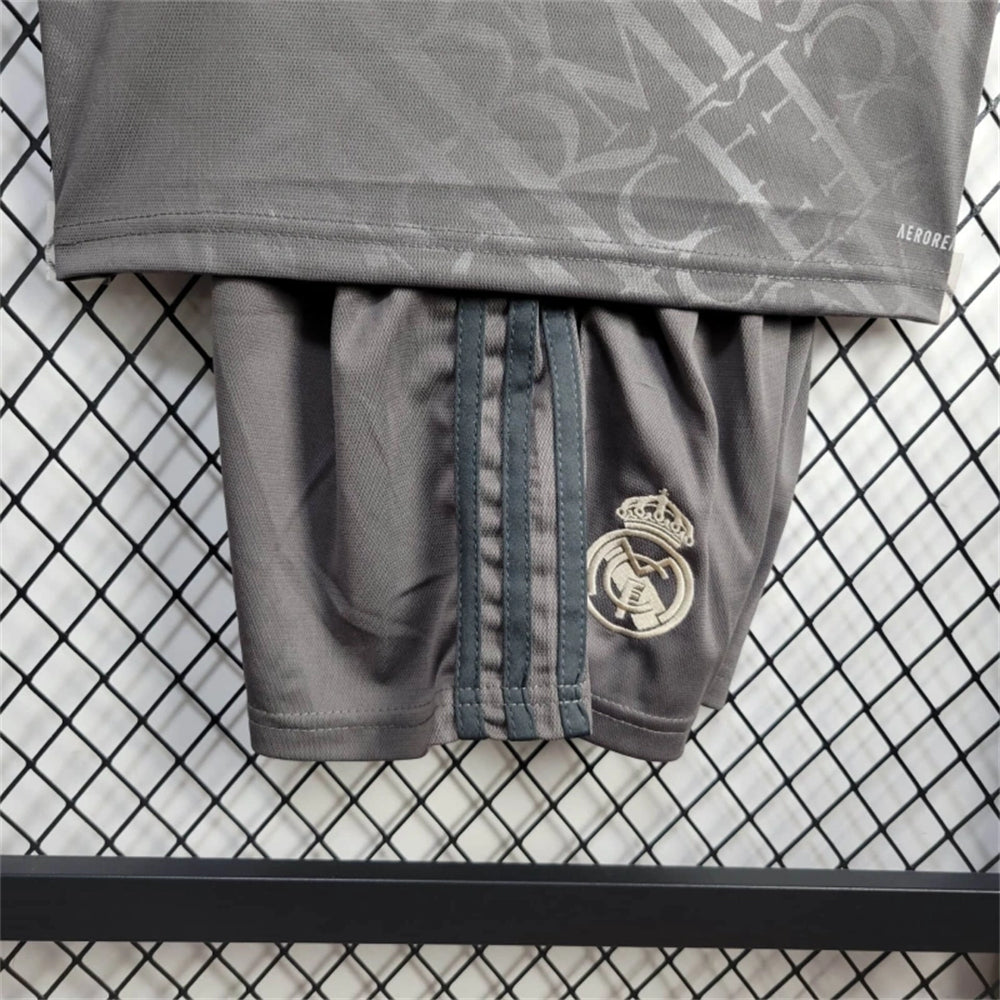24/25 Kids Real Madrid Kit