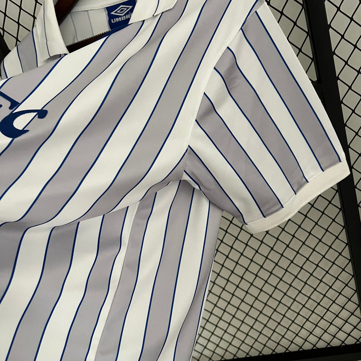 88/90 Everton Away Retro Jersey