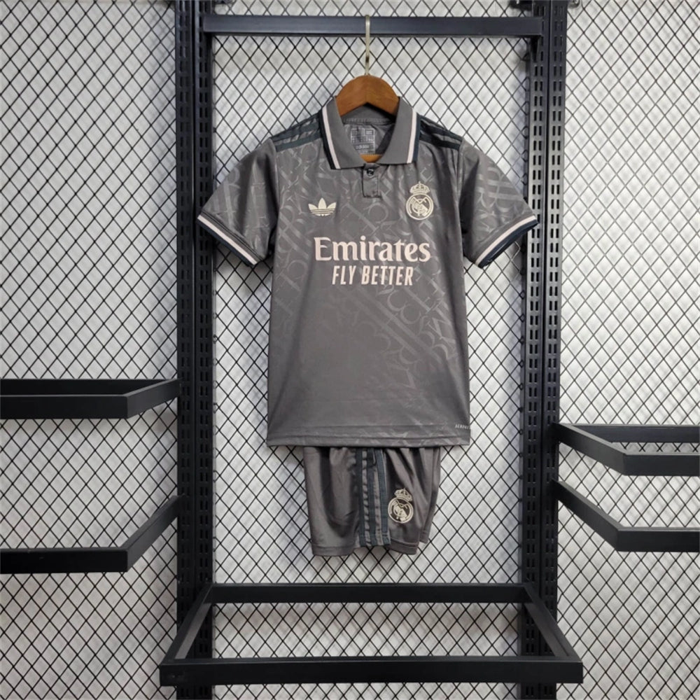 24/25 Kids Real Madrid Kit