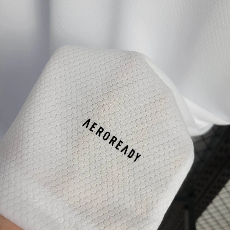 24-25 Juventus Goalkeeper Jersey