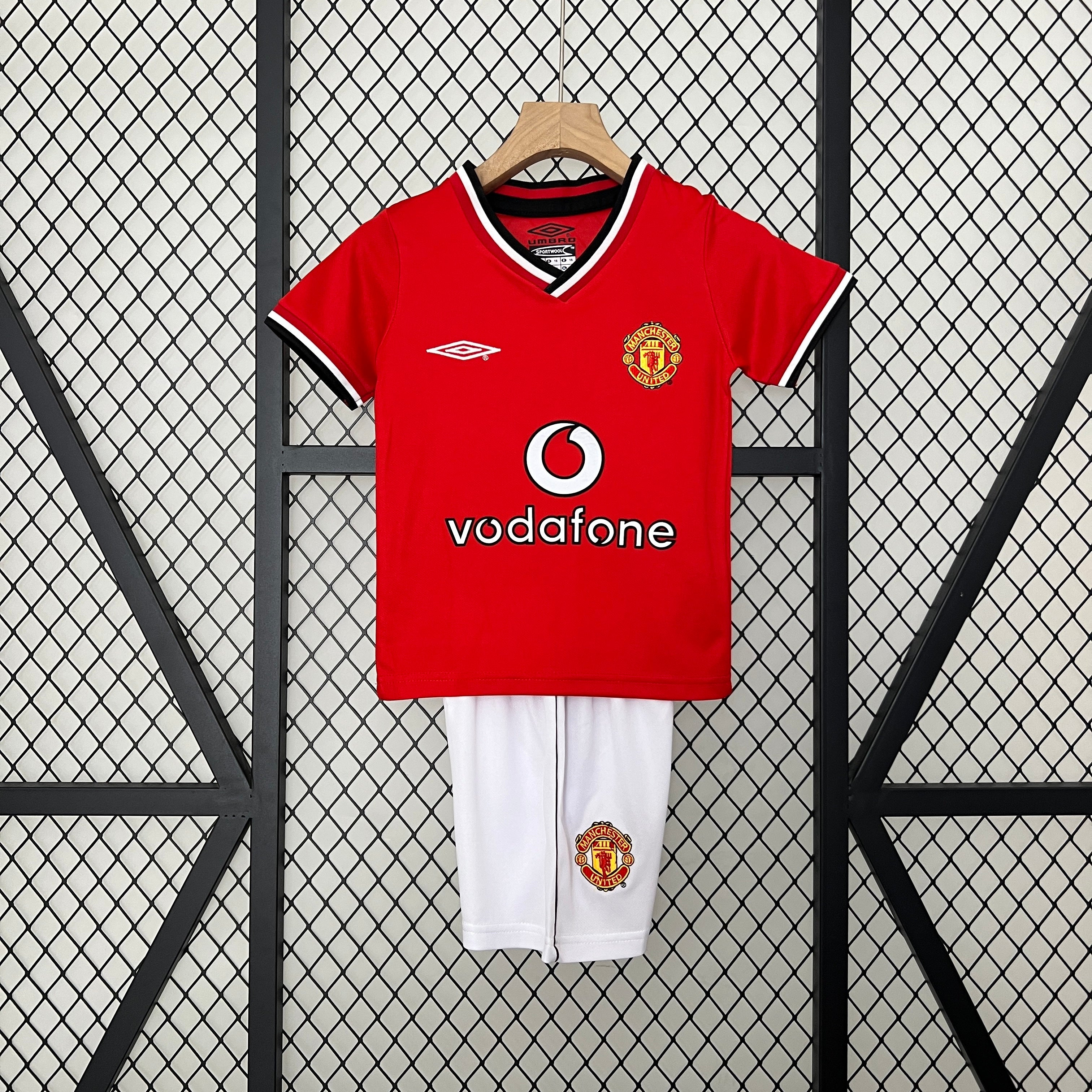 00/01 Manchester United Home Retro Kids Kit