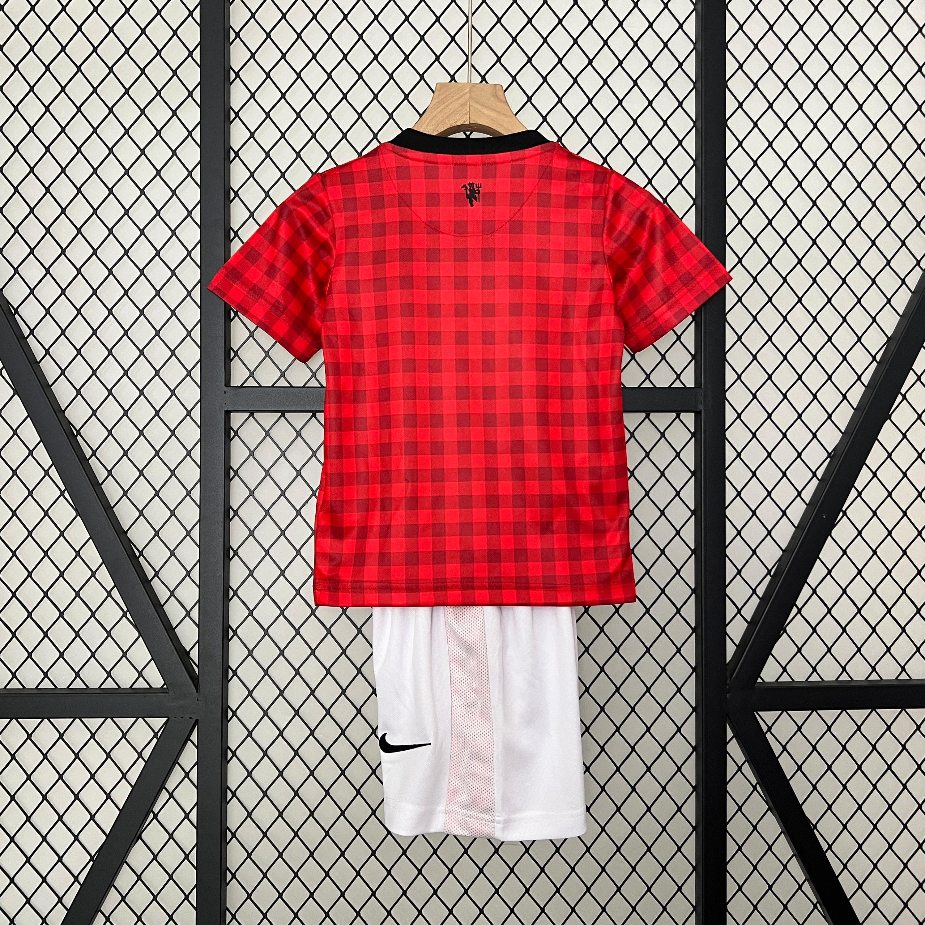 12/13 Manchester United Home Retro Kids Kit