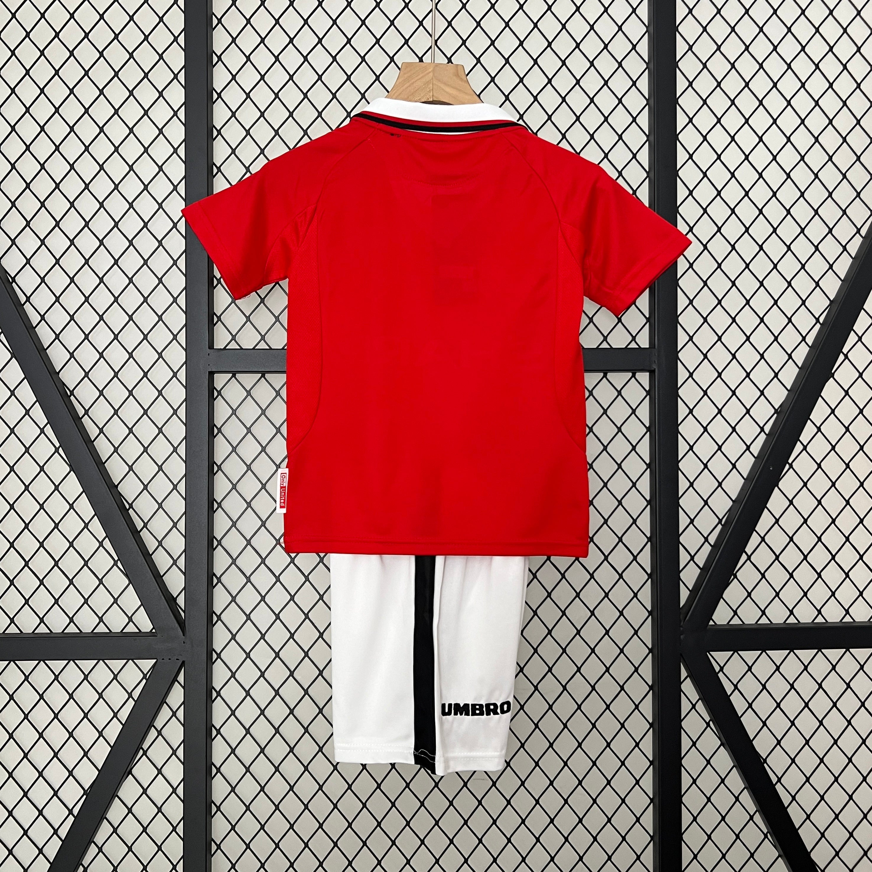 99/00 Manchester United Home Retro Kids Kit