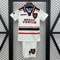 97/98 Manchester United Away Retro Kids Kit