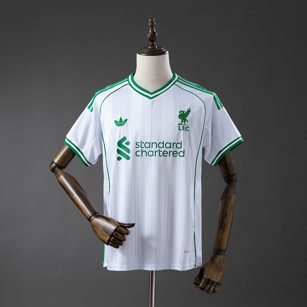 25/26 Liverpool Training White Jersey