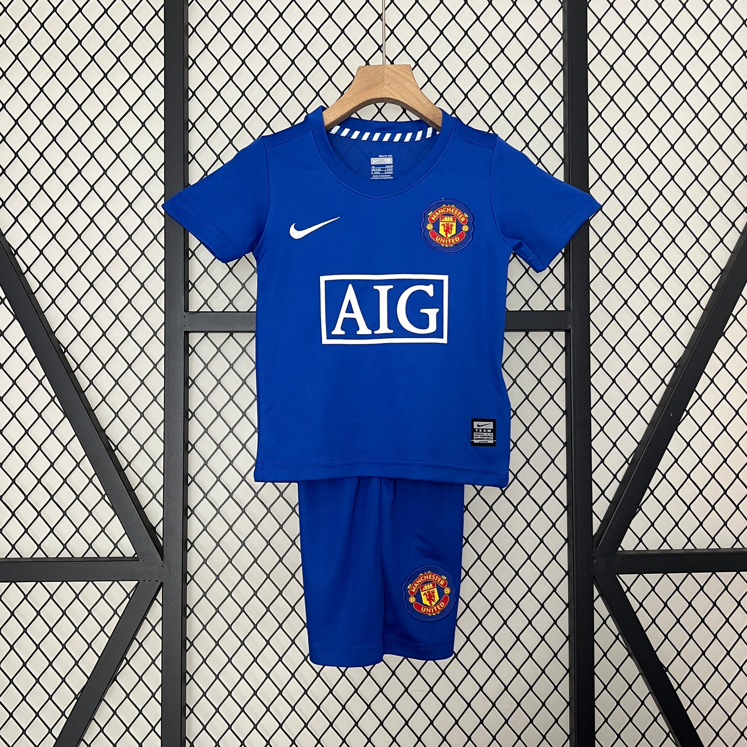 08/09 Manchester United Away Retro Kids Kit