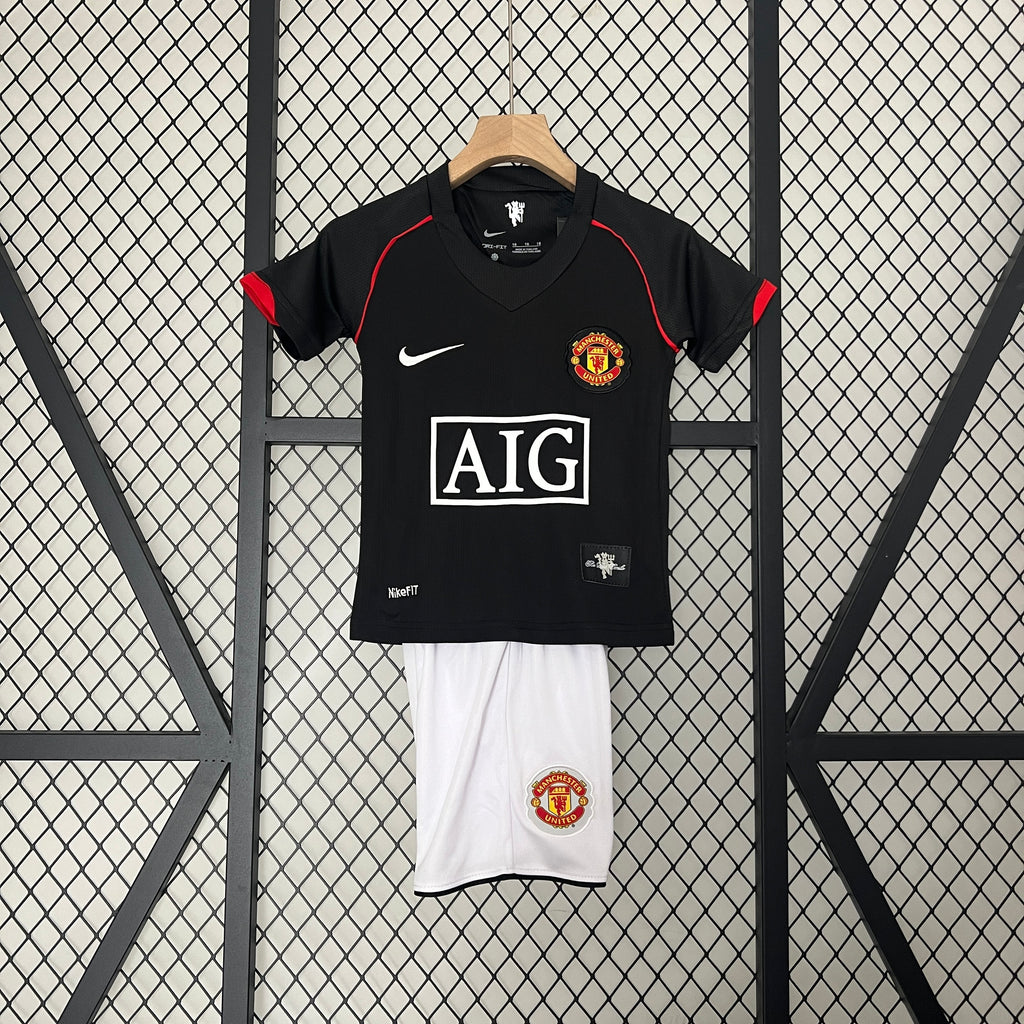 07/08 Manchester United Retro Kids Kit