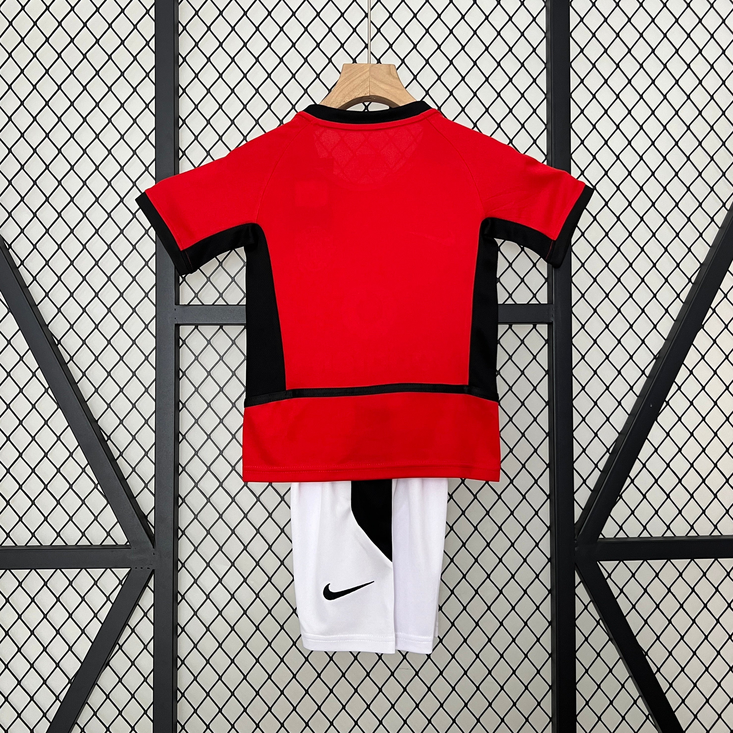 02/04 Manchester United Home Retro Kids Kit